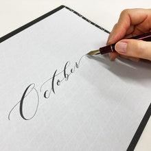 画像をギャラリービューアに読み込む, 共栄プラスチック Kiwami ライティングマット下敷 レタリング A4+ WMSL-A4-BL